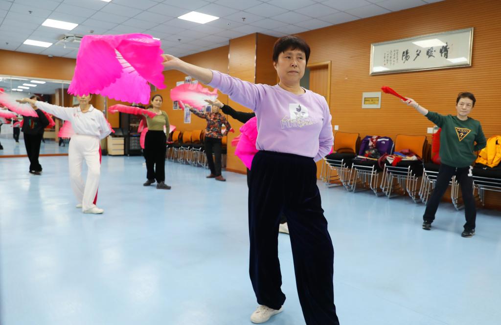 健康不“宅”冬冬皇冠体育季运动小贴士来了(图1)