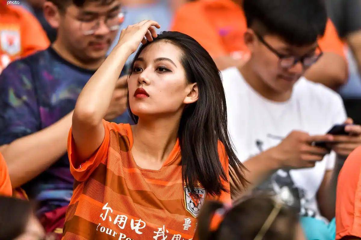 中皇冠体育入口超第3轮今晚打响赛事全预测3场焦点大战值得关注(图3)